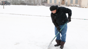 winter activities that worsen back pain